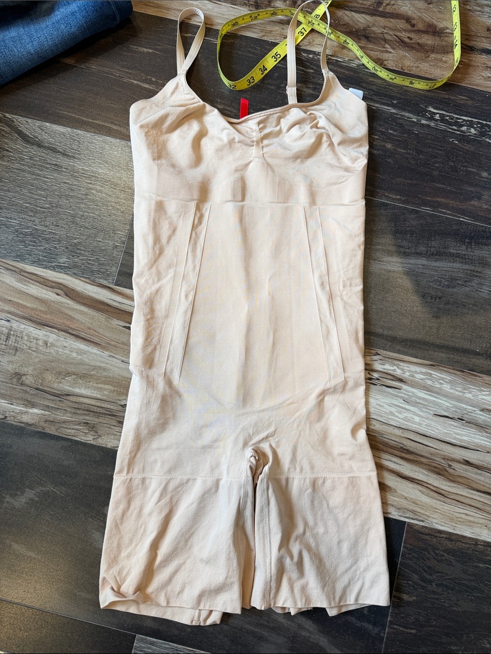 SPANX OnCore Mid-Thigh Bodysuit Shapewear Soft Nude Size M
